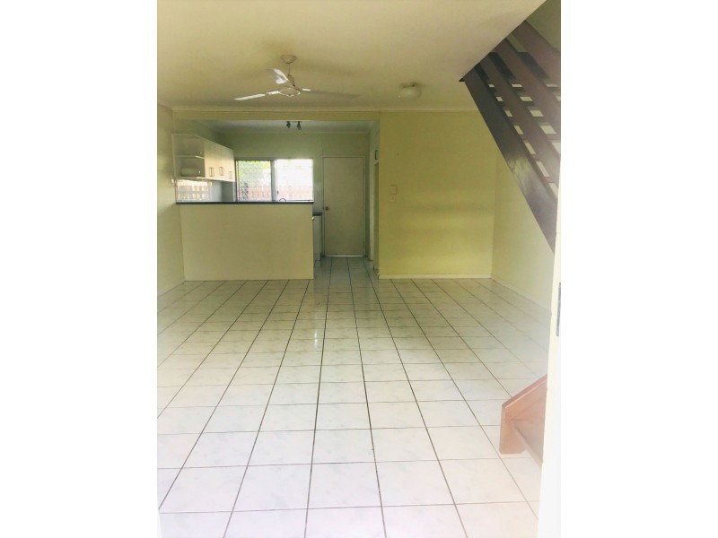 7/126 Pease Street, Manoora QLD 4870