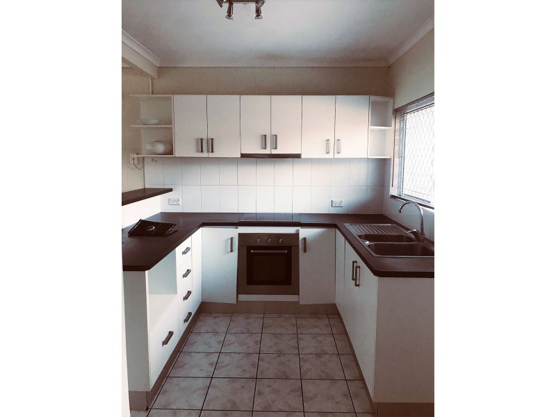 7/126 Pease Street, Manoora QLD 4870