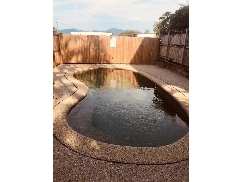 7/126 Pease Street, Manoora QLD 4870