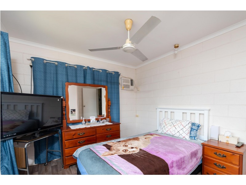 7 Tracey Close, Woree QLD 4868