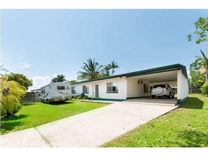 7 Tracey Close, Woree QLD 4868