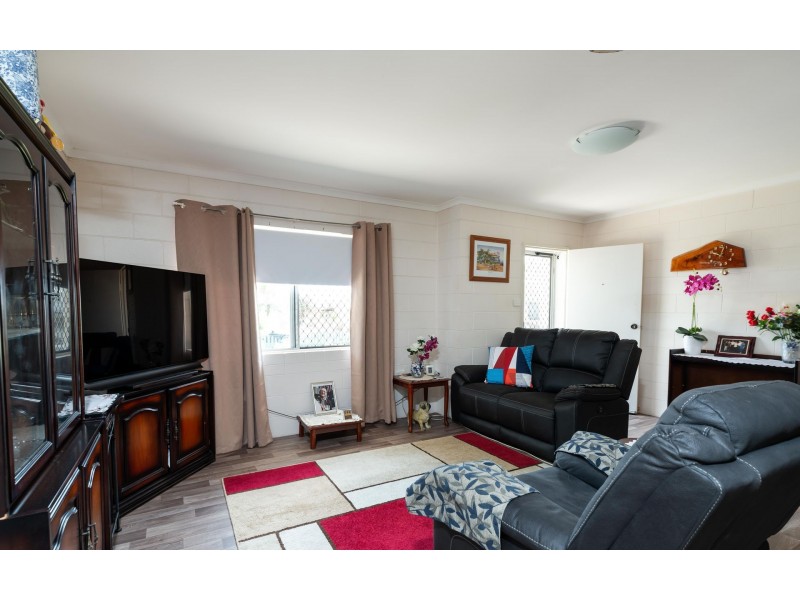 7 Tracey Close, Woree QLD 4868