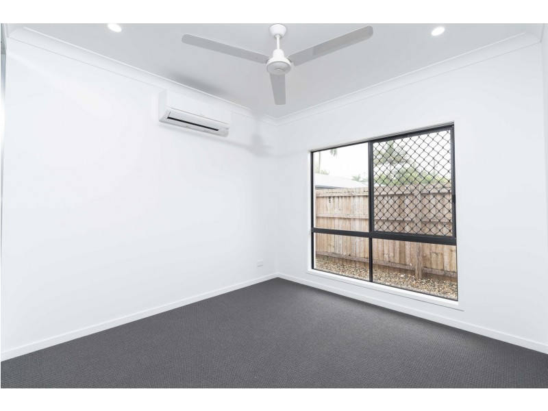 6 Griffiths Street, Manoora QLD 4870