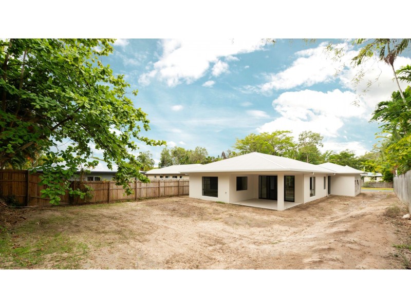 6 Griffiths Street, Manoora QLD 4870