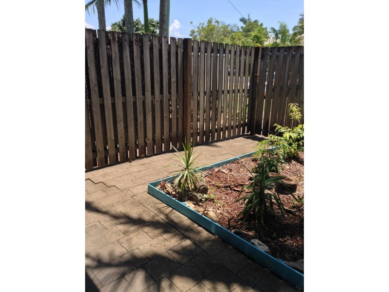 1/314 Draper Street, Parramatta Park QLD 4870