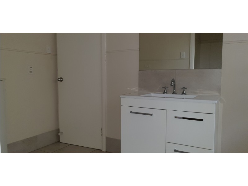 193 Newell Street, Bungalow QLD 4870