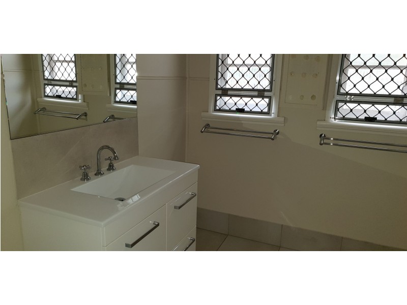 193 Newell Street, Bungalow QLD 4870