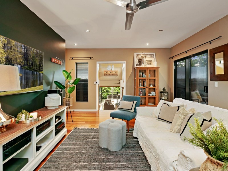 31 Lookout Terrace, Trinity Beach QLD 4879