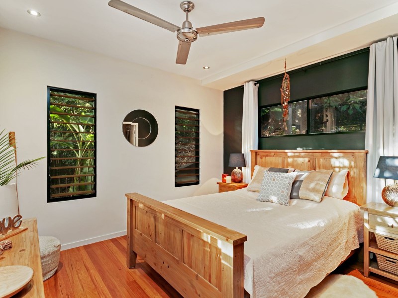 31 Lookout Terrace, Trinity Beach QLD 4879