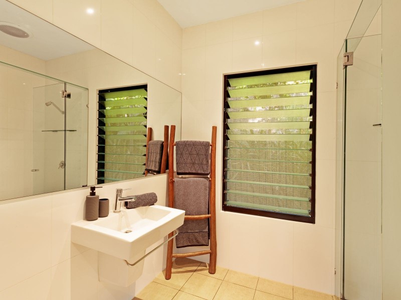 31 Lookout Terrace, Trinity Beach QLD 4879