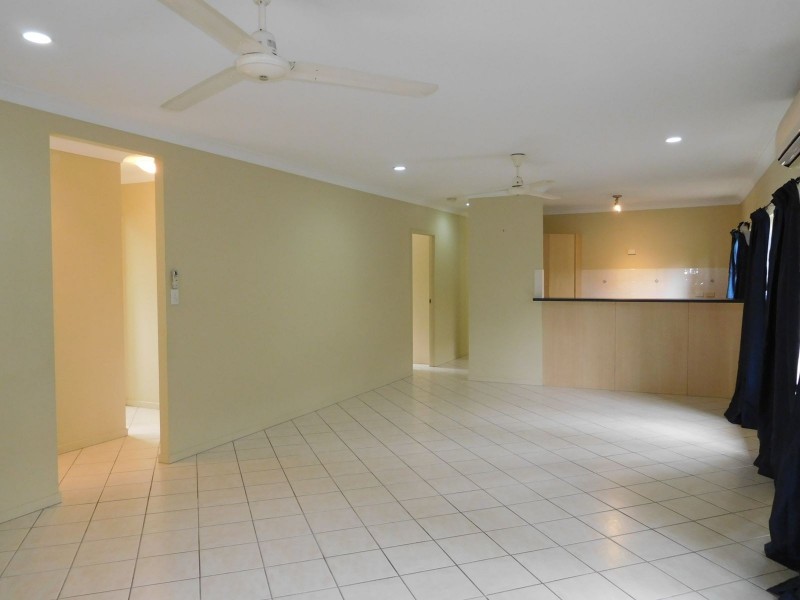 6 Howie Close, Kewarra Beach QLD 4879