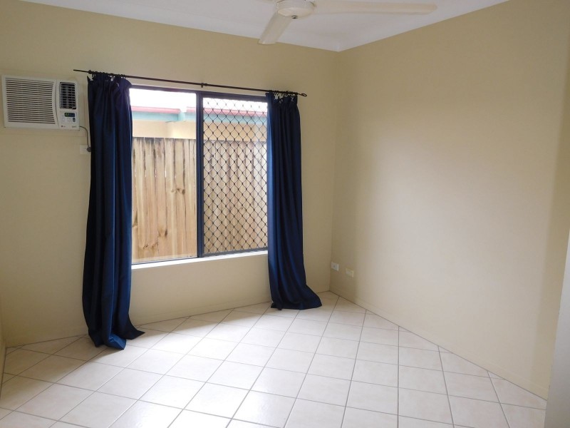 6 Howie Close, Kewarra Beach QLD 4879