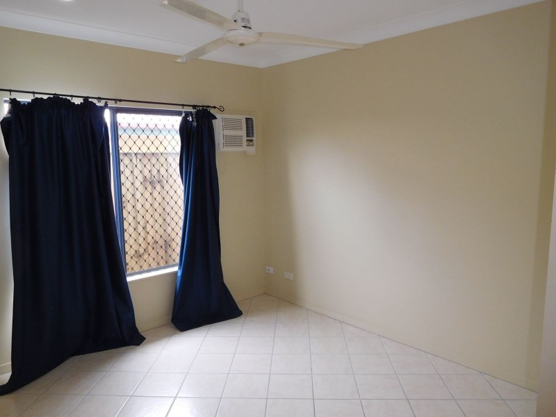 6 Howie Close, Kewarra Beach QLD 4879