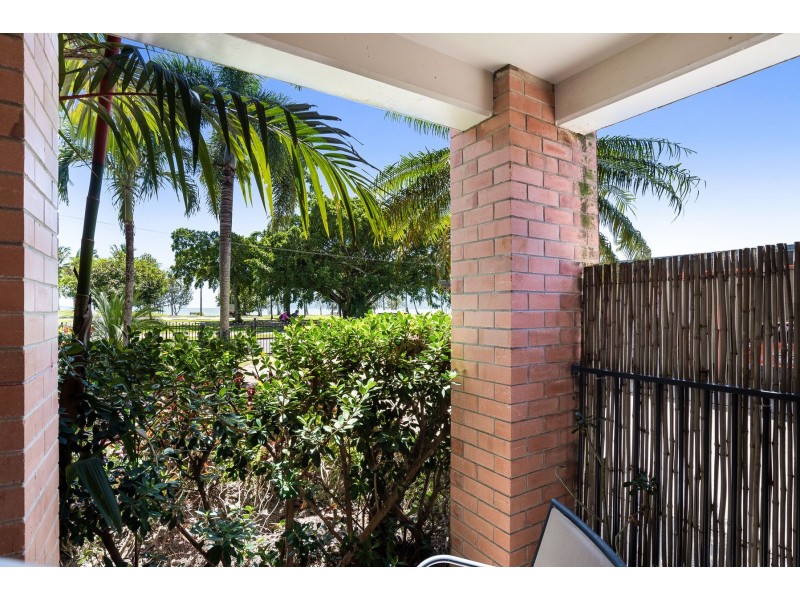 1/271-273 Esplanade, Cairns North QLD 4870