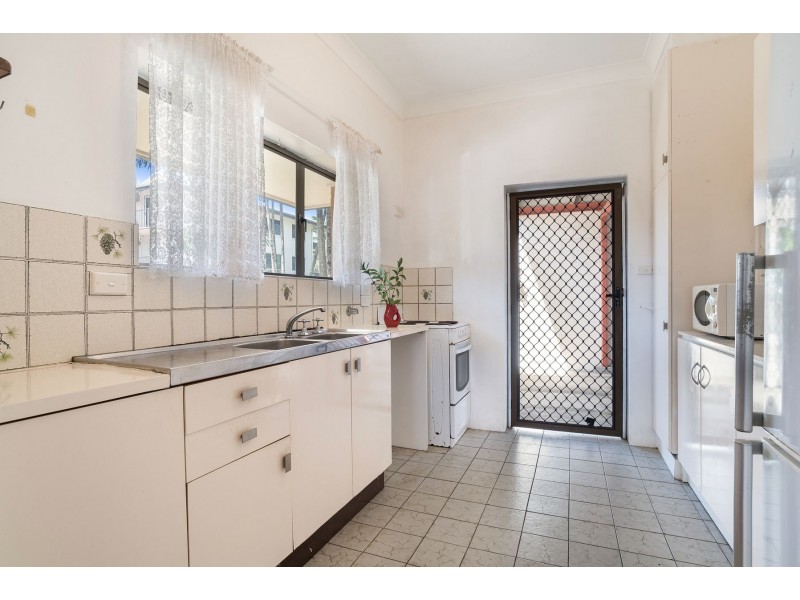 1/271-273 Esplanade, Cairns North QLD 4870