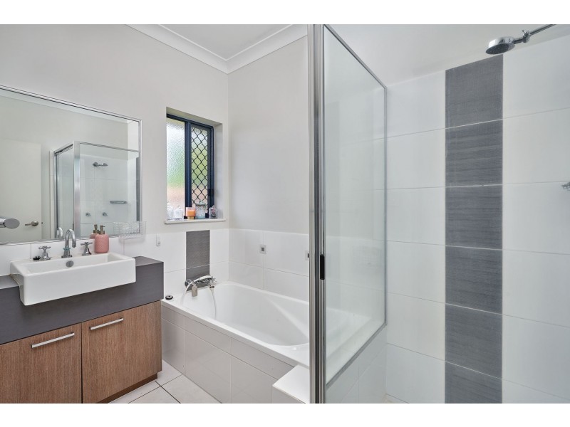 21 Finniss Crescent, Bentley Park QLD 4869