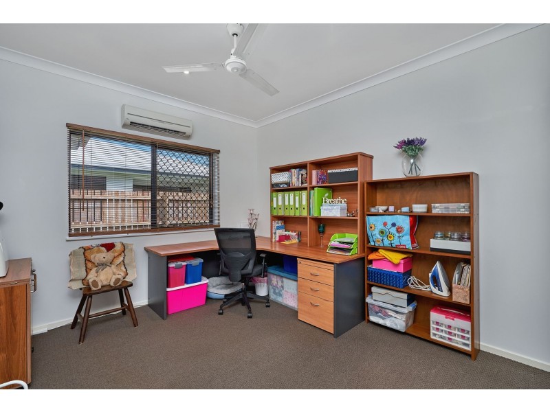 21 Finniss Crescent, Bentley Park QLD 4869