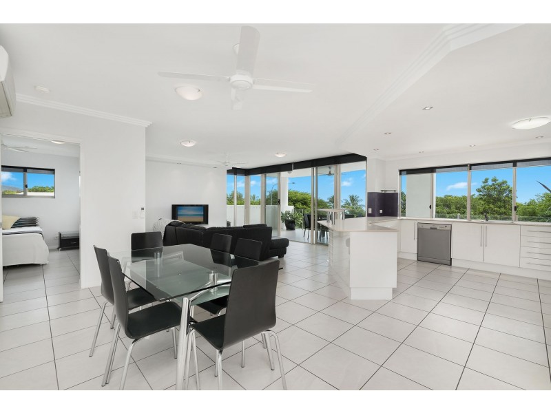 13/155-159 Esplanade, Cairns City QLD 4870