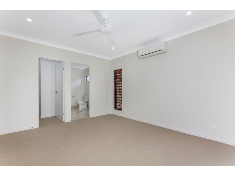 30 Aroona Street, Caravonica QLD 4878