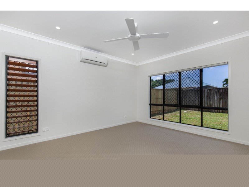 30 Aroona Street, Caravonica QLD 4878