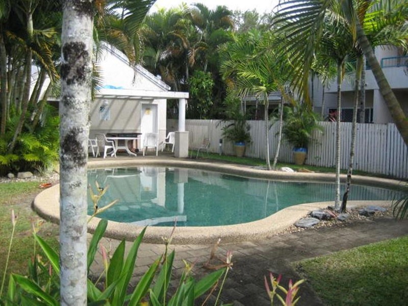 18/34-40 Lily Street, Cairns North QLD 4870