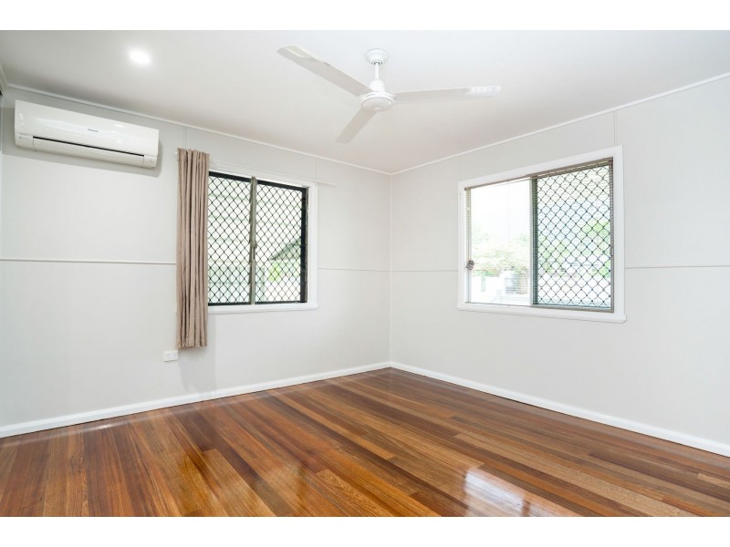 10A Olive Street, Manoora QLD 4870