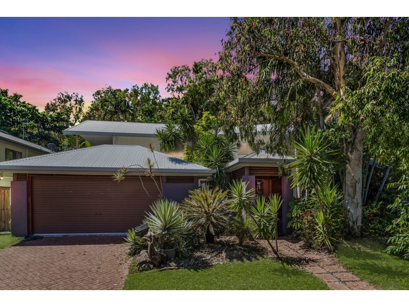 12 Barrier Close, Clifton Beach QLD 4879