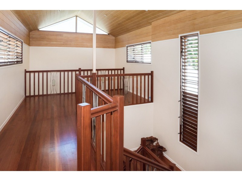 12 Barrier Close, Clifton Beach QLD 4879