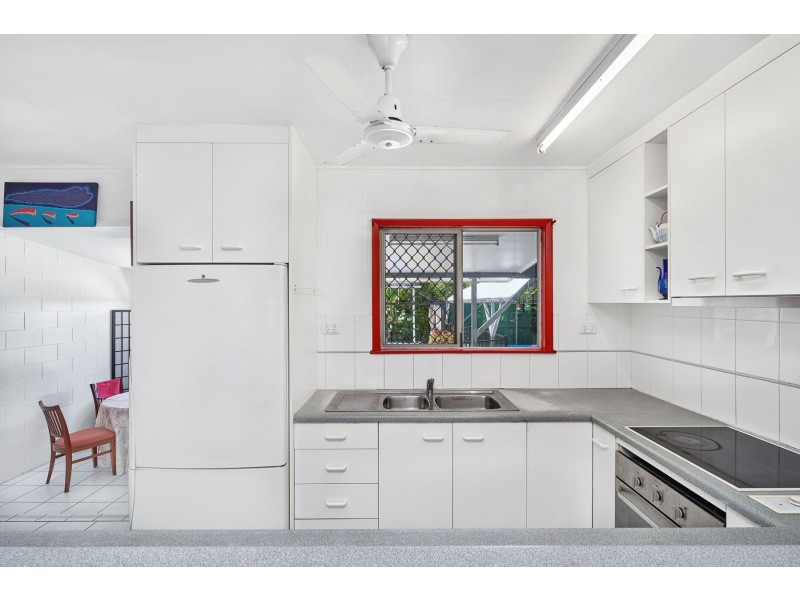 158 McManus Street, Whitfield QLD 4870