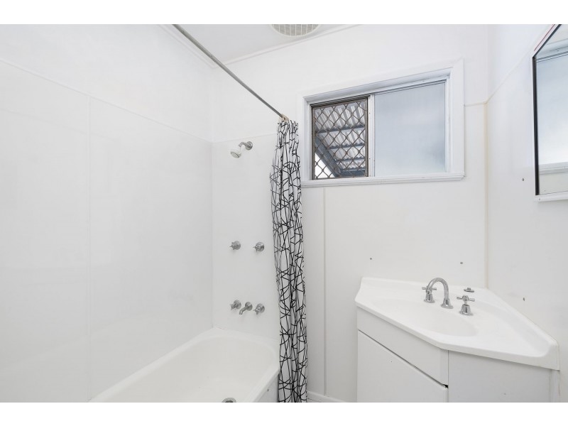 158 McManus Street, Whitfield QLD 4870