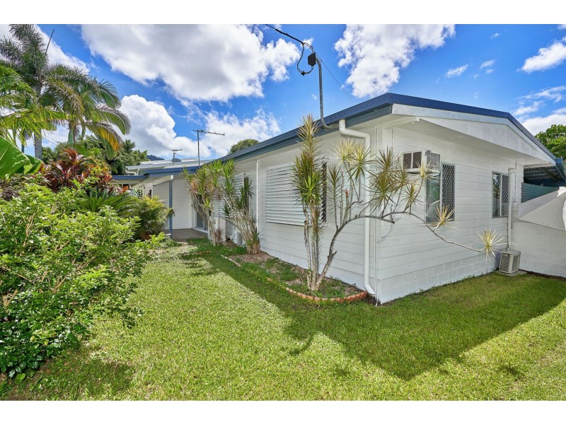 158 McManus Street, Whitfield QLD 4870