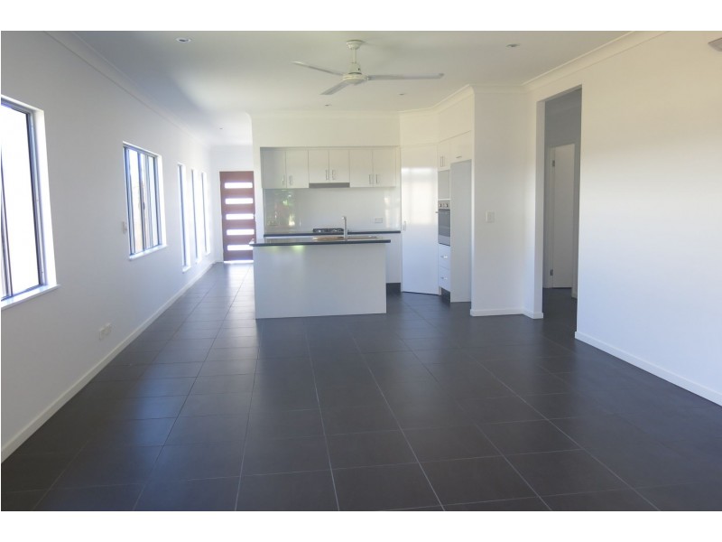 173 Roberts Drive, Trinity Beach QLD 4879
