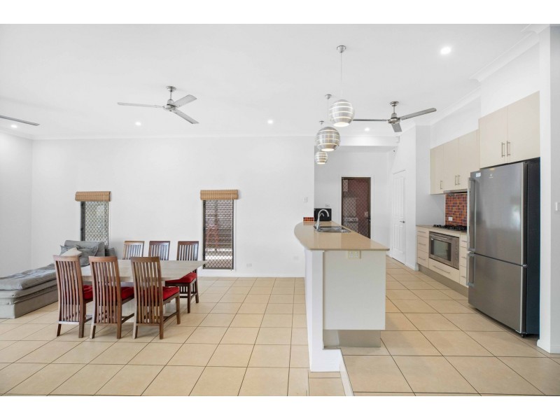 49 The Peak Road, Brinsmead QLD 4870