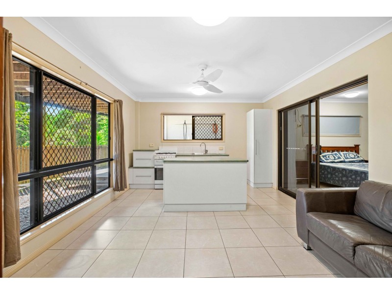 49 The Peak Road, Brinsmead QLD 4870