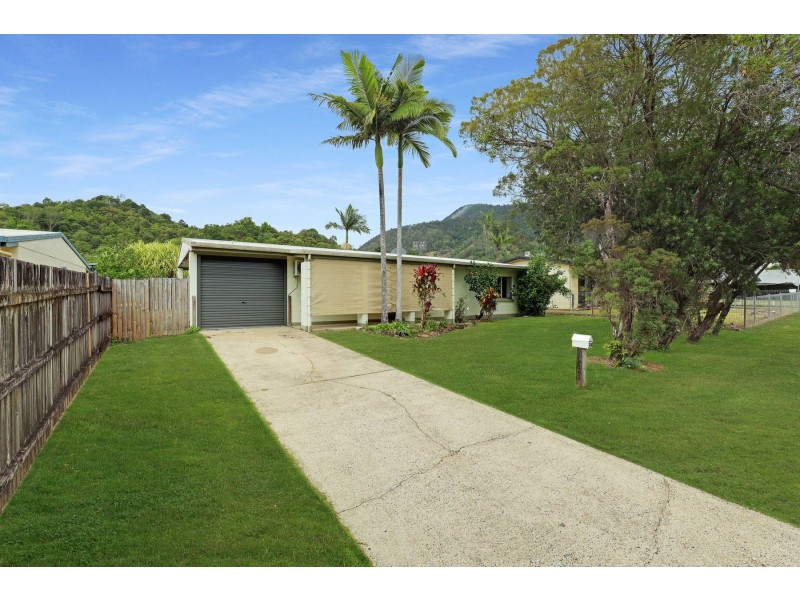 39 Lyndel Drive, Woree QLD 4868