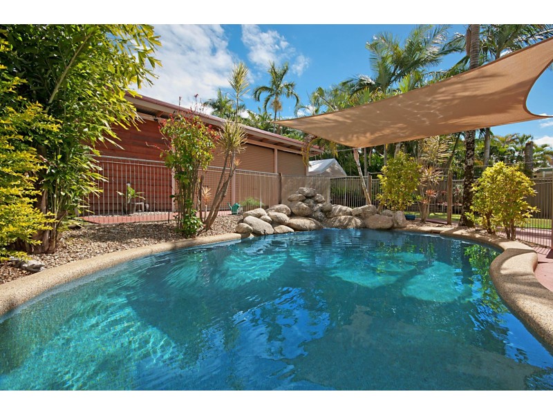 31 Ramsey Drive, Kanimbla QLD 4870