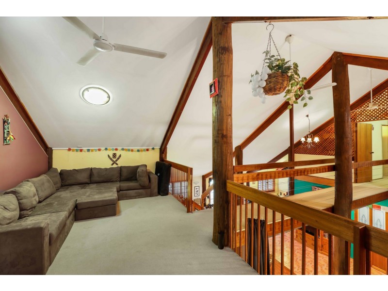 31 Ramsey Drive, Kanimbla QLD 4870