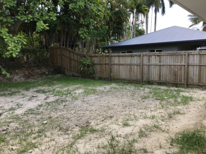 6 Griffiths Street, Manoora QLD 4870