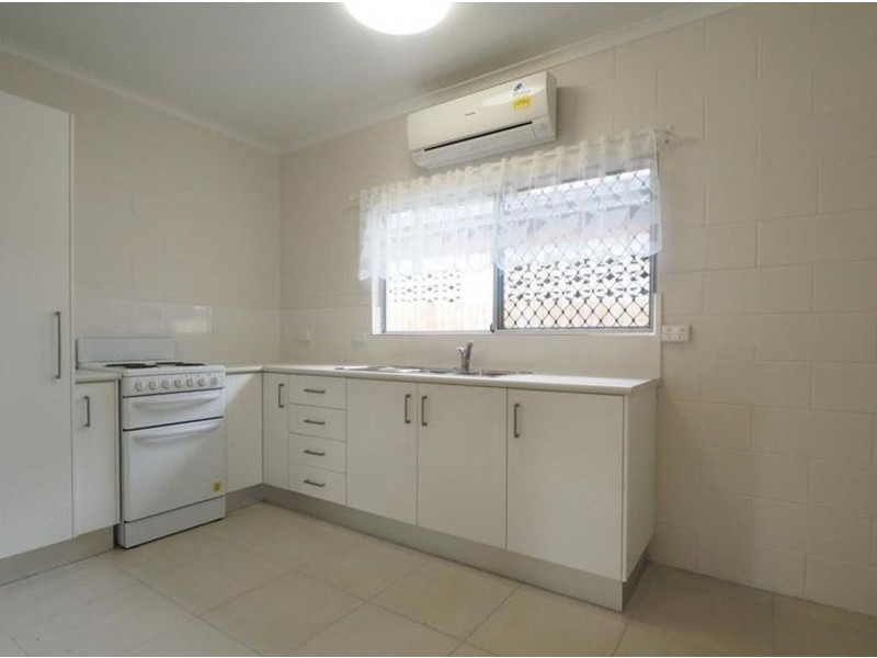 2/55 Macilwraith Street, Manoora QLD 4870