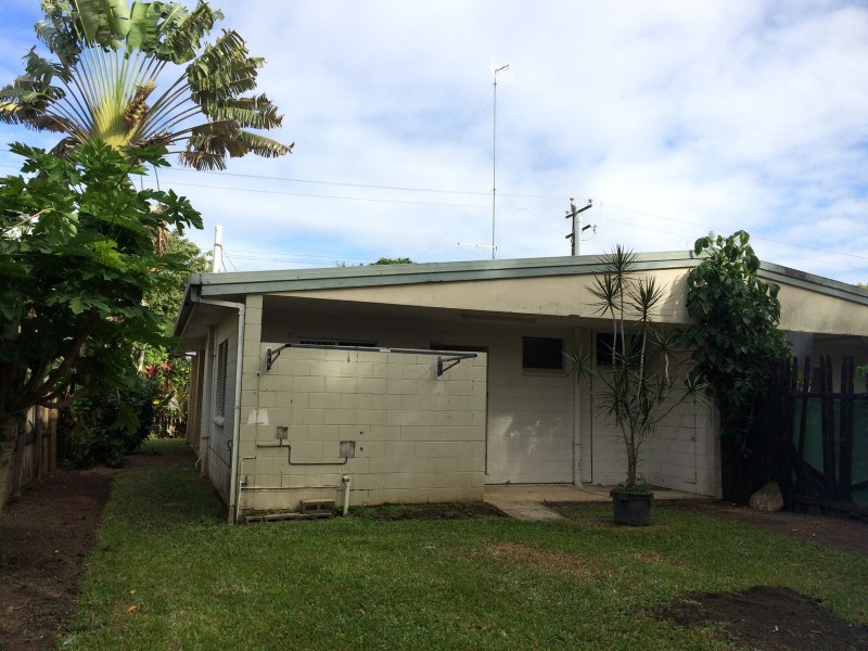 2/104 Mayers Street, Manunda QLD 4870