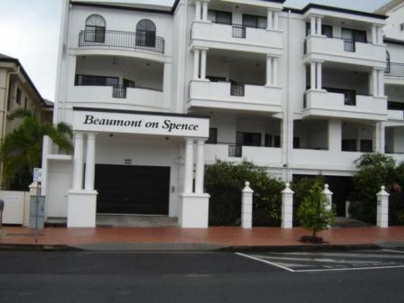 18/77 Spence Street, Cairns City QLD 4870