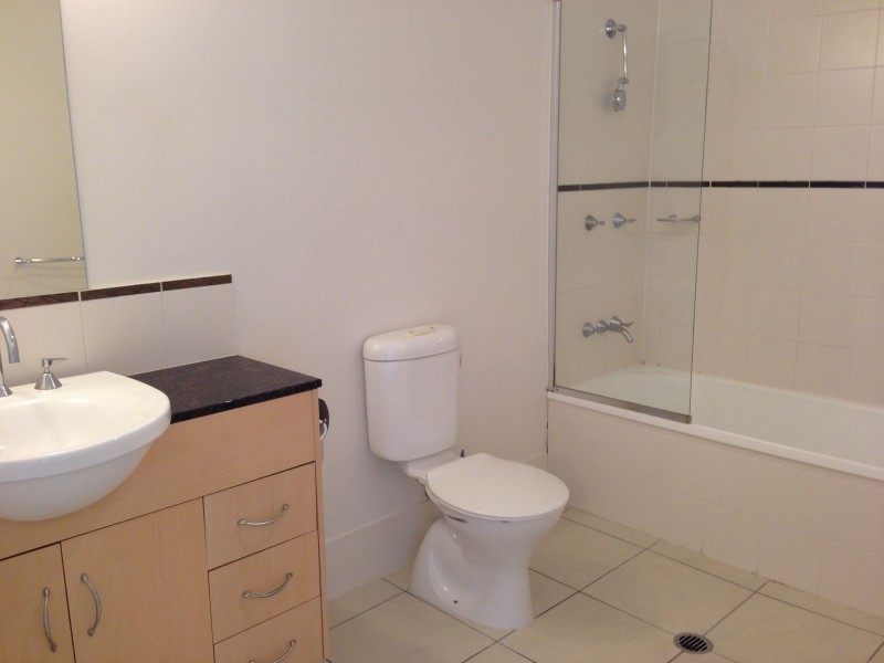 18/77 Spence Street, Cairns City QLD 4870