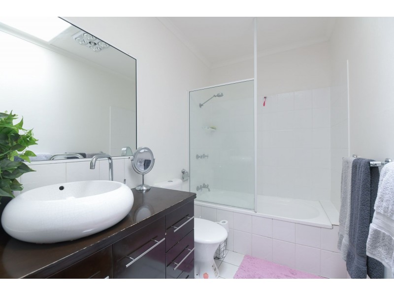 1/457 Severin Street, Manunda QLD 4870