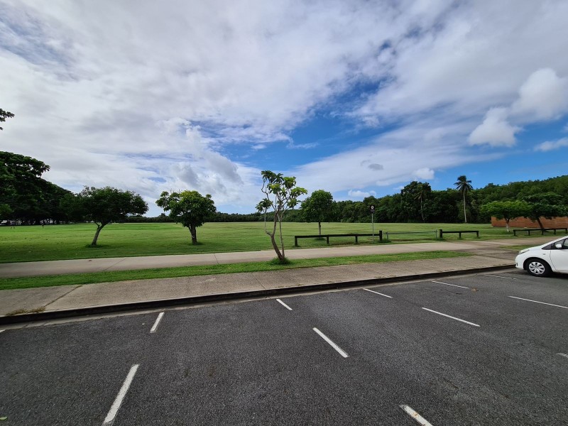 9/5-7 Lily Street, Cairns North QLD 4870