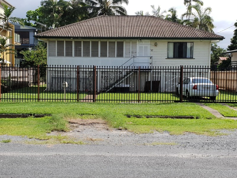 97 Digger Street, Cairns North QLD 4870