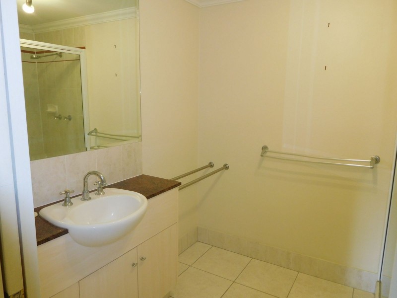 9/312-316 Lake Street, Cairns North QLD 4870