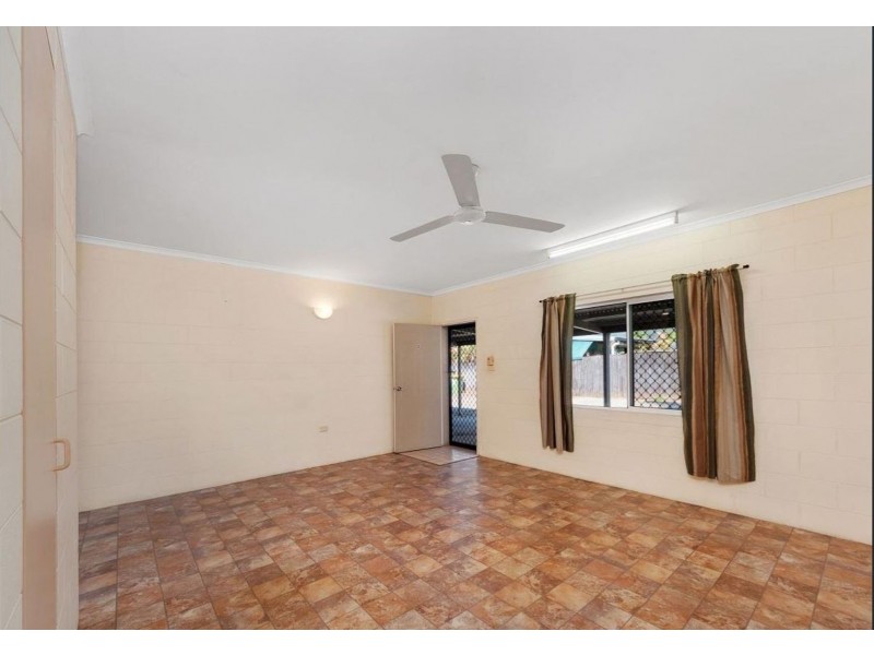 2/4 Alabama Street, White Rock QLD 4868