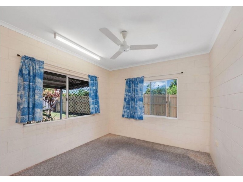 2/4 Alabama Street, White Rock QLD 4868