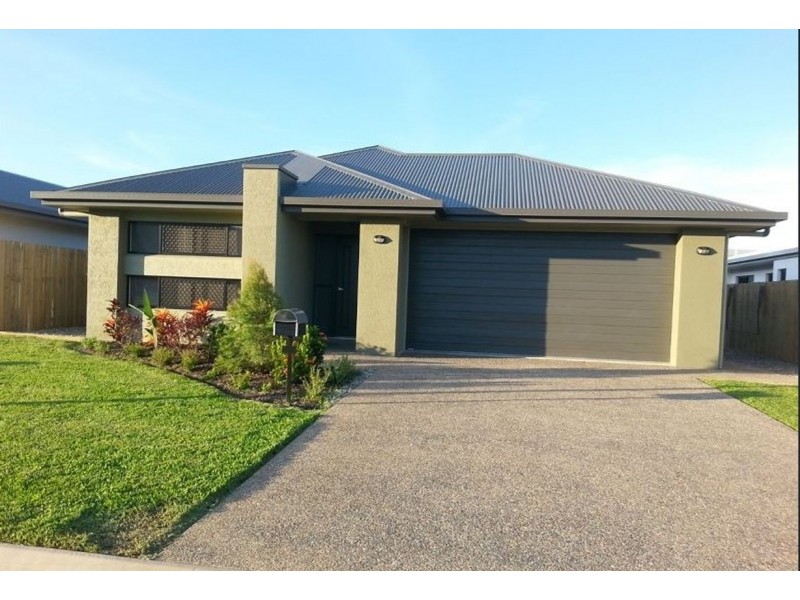 11 The Avenue, Trinity Park QLD 4879