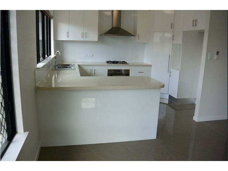 11 The Avenue, Trinity Park QLD 4879